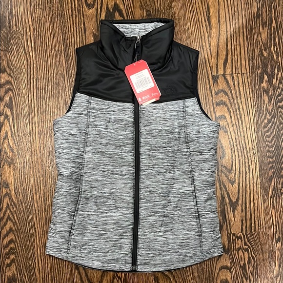 NWT The North Face Black and Gray Performance Vest Girls Size LG 14/16 - Picture 2 of 5